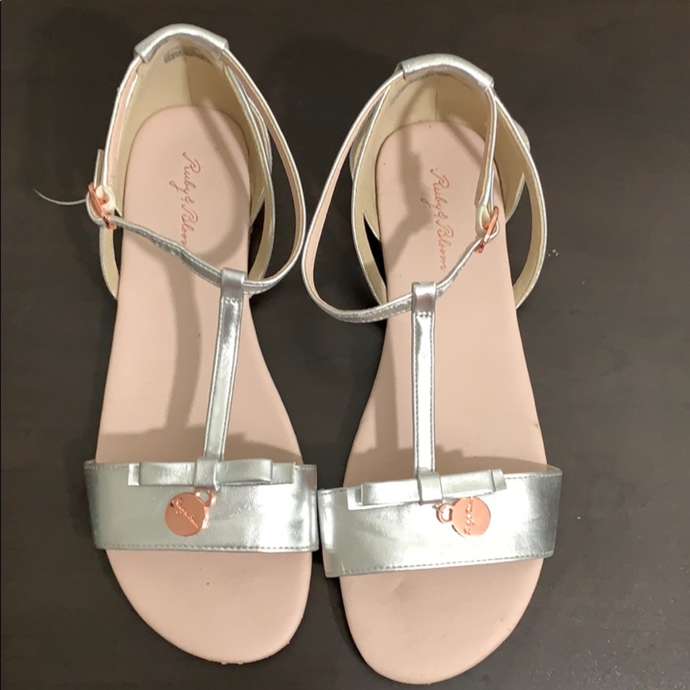 Ruby & Bloom silver sandals size 3M
